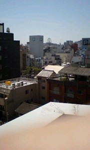 エゴ・みたすの事務所ビルの屋上からの景色